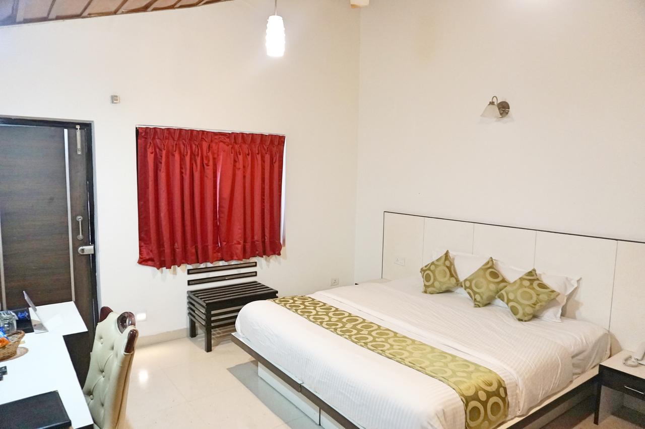 Ess & Bee Resorts Dharamshala Exterior foto
