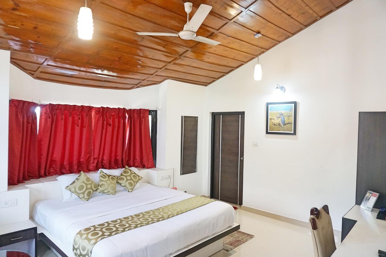 Ess & Bee Resorts Dharamshala Exterior foto